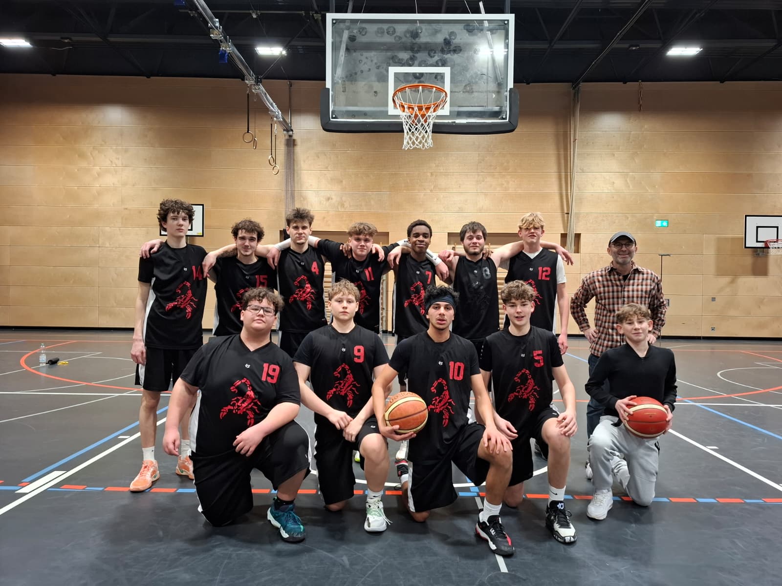 Mannschaftsfoto der TSV Plattling Scorpions U18